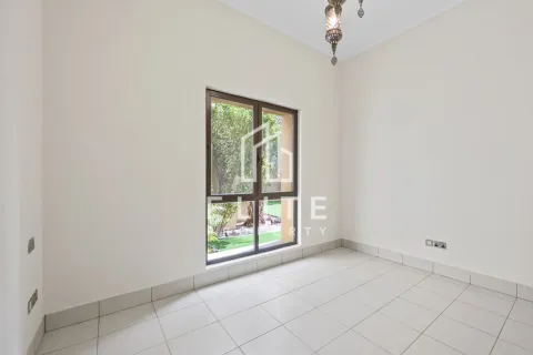 Apartman u gradu Old Town, Dubai, UAE 2 spavaće sobe, 282 m2 Br. 762914 - Slika 5