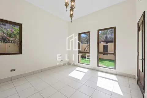 Apartman u gradu Old Town, Dubai, UAE 2 spavaće sobe, 282 m2 Br. 762914 - Slika 9