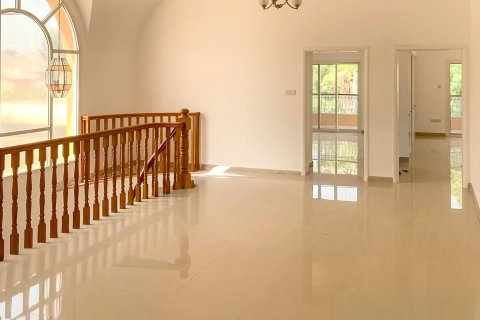 Villa in Al Safa, Dubai, UAE 4 bedrooms, 5870.36 sq.m. № 768834 - photo 14