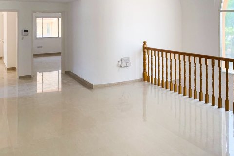 Villa in Al Safa, Dubai, UAE 4 bedrooms, 5870.36 sq.m. № 768834 - photo 13