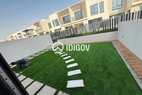 Townhouse de închiriat în Jebel Ali, Dubai, EAU 4 dormitoare, 251.86 mp. №764701 - poză 4
