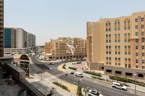 Купить квартиру в Dubai Land, Дубай, ОАЭ 2 спальни, 141м2, № 702928 - фото 15
