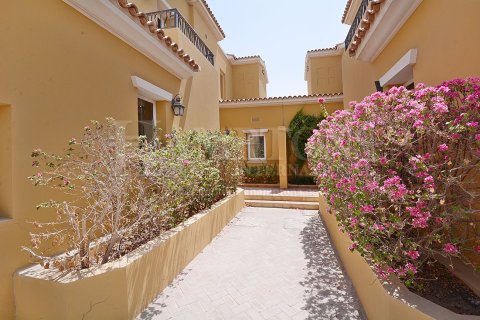 Vilă de închiriat în Arabian Ranches 2, Dubai, EAU 2 dormitoare, 284.87961726 mp.  №681400 - poză 18