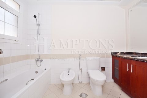 Villa en Arabian Ranches 2, Dubai, EAU 2 dormitorios, 284.88 m² № 681400