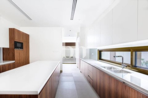 Müüa villa asukohaga Abu Dhabi, AÜE: 5 magamistoaga, 554 m² Nr 642509 - pilt 4