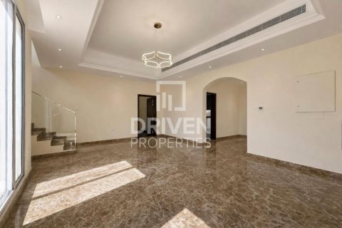 Vila v Al Safa, Dubai, SAE 5 spální, 1300.92 m2 č. 768072 - Fotografia 3