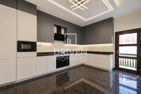 Vila v Al Safa, Dubai, SAE 5 spální, 1300.92 m2 č. 768072 - Fotografia 4