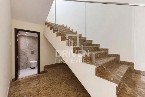 Vila v Al Safa, Dubai, SAE 5 spální, 1300.92 m2 č. 768072 - Fotografia 11