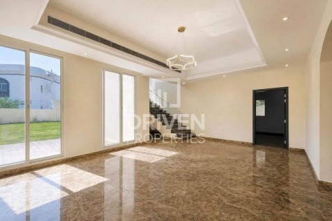 Vila v Al Safa, Dubai, SAE 5 spální, 1300.92 m2 č. 768072 - Fotografia 10