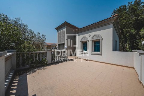 Vilë në Jumeirah Village Triangle, Dubai, Emiratet e Bashkuara Arabe 2 dhoma gjumi, 640.57 m2. № 744765 - Foto 18