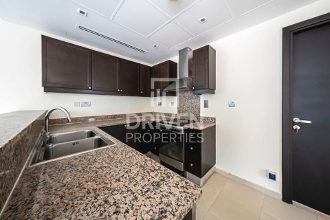 Vilë në Jumeirah Village Triangle, Dubai, Emiratet e Bashkuara Arabe 2 dhoma gjumi, 640.57 m2. № 744765 - Foto 13