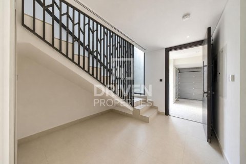 Adosado en alquiler en Tilal Al Ghaf, Dubai, EAU 3 dormitorios, 144.37 m2 № 744769 - foto 5