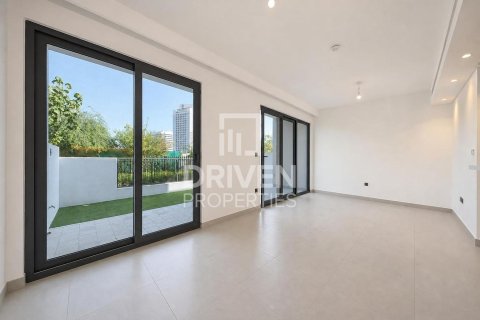 Adosado en Tilal Al Ghaf, Dubai, EAU 3 dormitorios, 144.37 m² № 744769