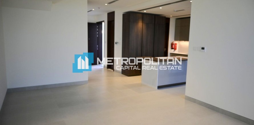 خانه شهری در Abu Dhabi ، امارات متحده عربی 2 خوابه ، 145.3 متر مربع.  شماره 678067