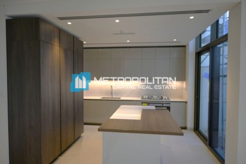 خانه شهری برای اجاره در Abu Dhabi، امارات متحده عربی 2 خوابه ، 145.3 متر مربع ، شماره 678067 - تصویر 2