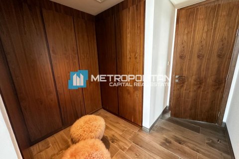 Vila v Abu Dhabi, SAE 5 ložnice, 619.8 m² Č.: 678068 - fotografie 17