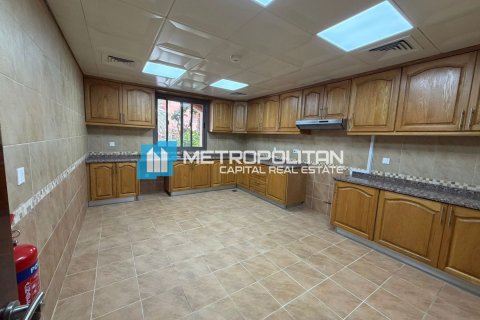 Vila v Abu Dhabi, SAE 4 ložnice, 321.8 m² Č.: 678066 - fotografie 6