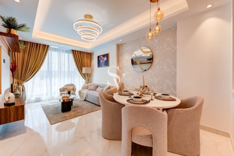 Apartamento en venta en Nadd Al Hammar, Dubai, EAU 1 dormitorio, 69 m2 № 732103 - foto 17