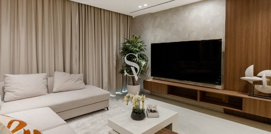 Majan, Dubai, UAE의 아파트 침실 2개, 141제곱미터 번호 751714