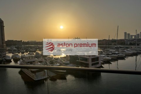 Palm Jumeirah, Dubai, UAE의 임대용 아파트 침실 3개, 211제곱미터 번호 703004 - 사진 12