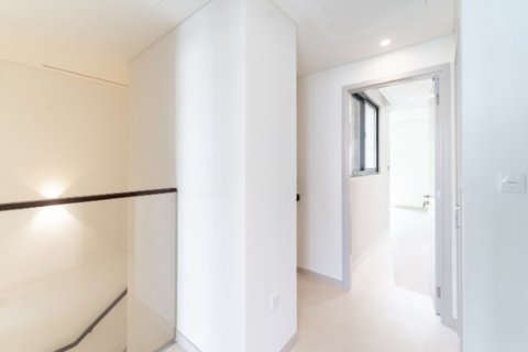 Maison de ville à vendre à Dubai, EAU 3 chambres, 139 m2 № 754303 - photo 4