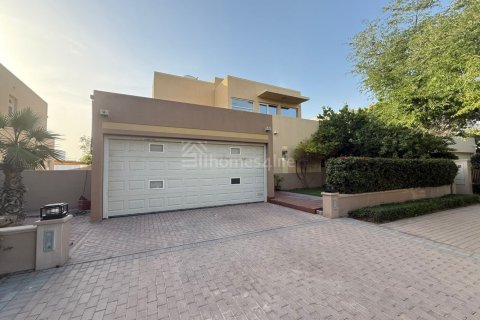 Arabian Ranches, Dubai, UAE의 임대용 빌라 침실 3개, 588제곱미터 번호 726919 - 사진 2
