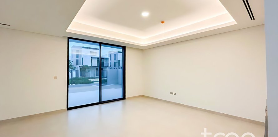 Villa à Arabian Ranches 3, Dubai, EAU: 4 chambres, 384.9 m2 № 758782