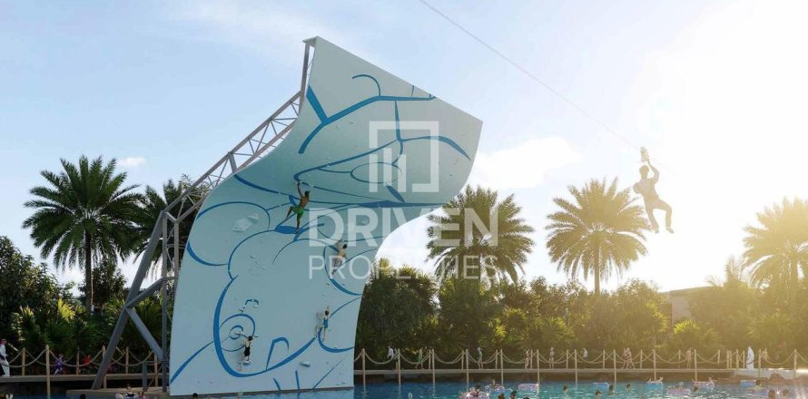 Városi lakóépület itt: Damac Lagoons, Dubai, EAE, 3 hálószoba, 192 m², azonosító: 683800