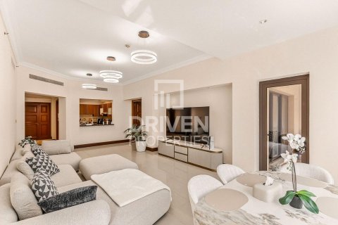 Palm Jumeirah, Dubai, UAE의 판매용 아파트 침실 2개, 167.97제곱미터 번호 767968 - 사진 1