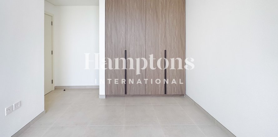 Jumeirah Village Triangle、Dubai、UAEにあるタウンハウス 4ベッドルーム、203.086 m2 No700693