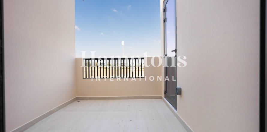 Stadthaus in Jumeirah Golf Estates, Dubai, VAE: 3 Schlafzimmer, 138.611 m2 Nr. 700688