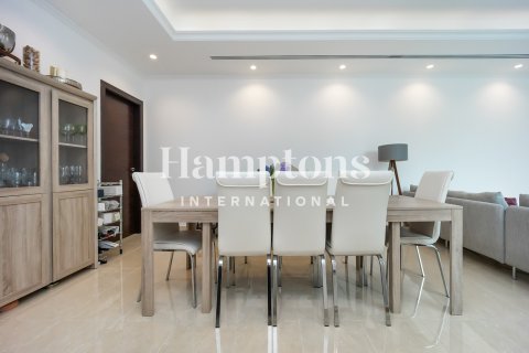 Kuća u nizu u gradu Jumeirah Islands, Dubai, UAE 3 spavaće sobe, 196.95436000 m2 Br. 703263 - Slika 4