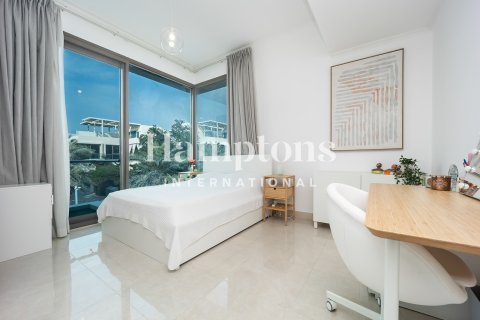Kuća u nizu u gradu Jumeirah Islands, Dubai, UAE 3 spavaće sobe, 196.95436000 m2 Br. 703263 - Slika 23