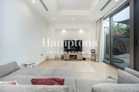 Řadový dům v Jumeirah Islands, Dubai, SAE 3 ložnice, 196.954 m² Č.: 703263