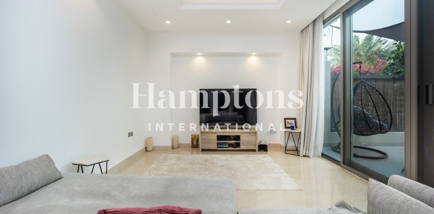 Kuća u nizu u gradu Jumeirah Islands, Dubai, UAE 3 spavaće sobe, 196.954 m2 Br. 703263