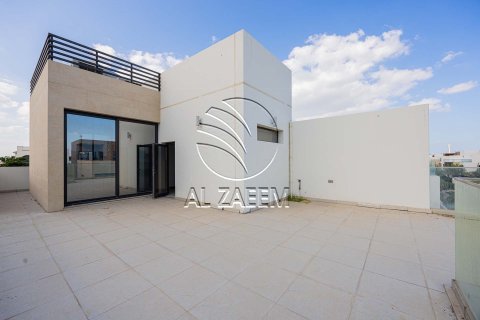 Üürile anda villa asukohaga Abu Dhabi, AÜE: 5 magamistoaga, 274 m² Nr 725781 - pilt 1
