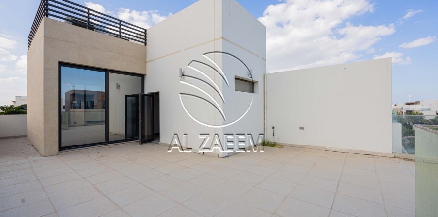 Villa asukohaga Abu Dhabi, AÜE: 5 magamistoaga, 274 m² Nr 725781