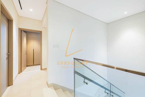 Vilë në Al Furjan, Dubai, Emiratet e Bashkuara Arabe 3 dhoma gjumi, 238 m2. № 707975 - Foto 11