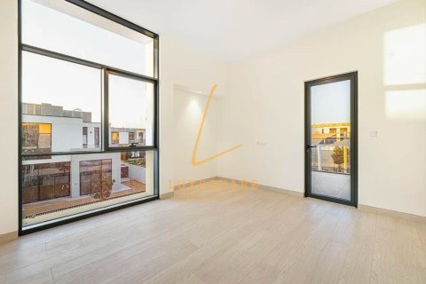 Vilë në Al Furjan, Dubai, Emiratet e Bashkuara Arabe 3 dhoma gjumi, 238 m2. № 707975 - Foto 14