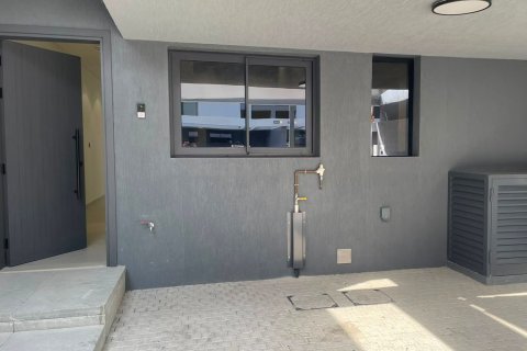 Townhouse in Tilal City, Sharjah, UAE 2 bedrooms, 182.55 sq.m. № 749417 - photo 2