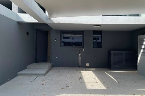 Townhouse in Tilal City, Sharjah, UAE 2 bedrooms, 182.55 sq.m. № 749417 - photo 3