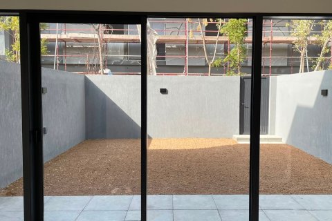 Townhouse in Tilal City, Sharjah, UAE 2 bedrooms, 182.55 sq.m. № 749417 - photo 6