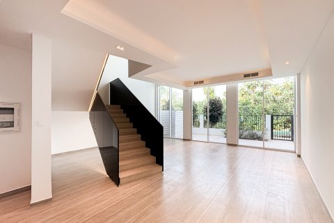 Rijtjeshuis te huur in Al Barari, Dubai, VAE 4 slaapkamers, 458.96 vr.m., nr 759796 - foto 4