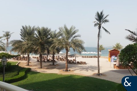 آپارتمان برای فروش در  Palm Jumeirah، Dubai، امارات متحده عربی  3 خوابه ، 203 متر مربع ، شماره 667702 - تصویر 1