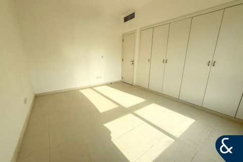 ویلا برای فروش در  The Lakes، Dubai، امارات متحده عربی  3 خوابه ، 195 متر مربع ، شماره 667713 - تصویر 2