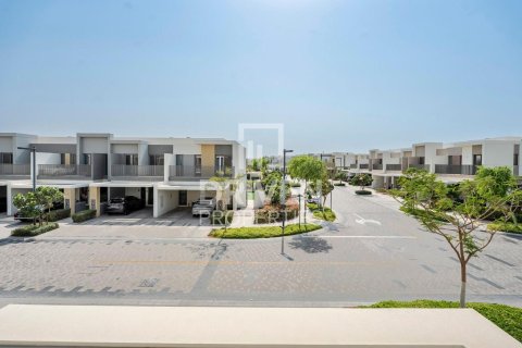 Müüa ridamaja asukohaga Tilal Al Ghaf, Dubai, AÜE: 4 magamistoaga, 221 m² Nr 653024 - pilt 2