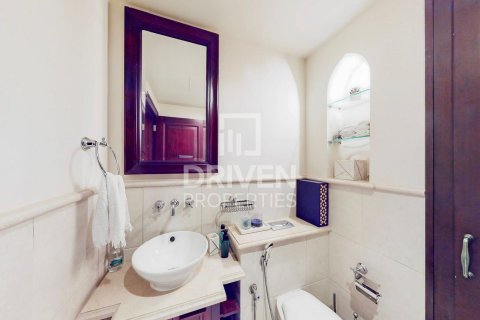 Διαμέρισμα σε Old Town, Dubai, ΗΑΕ 2 υπνοδωμάτια, 112 τ.μ. Αρ. 653322 - φωτογραφία 17