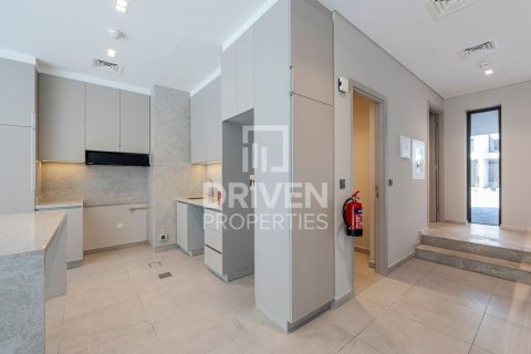 טאונהאוס להשכרה ב Mohammed Bin Rashid City, Dubai, איחוד האמירויות  3 חדרי שינה, 129.32 מ"ר, מספר 744823 - תמונה 11