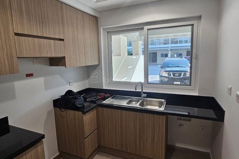 Rumah bandar di DAMAC Hills (Akoya by DAMAC), Dubai, UAE 3 bilik tidur, 112 meter persegi № 685490 - foto 3