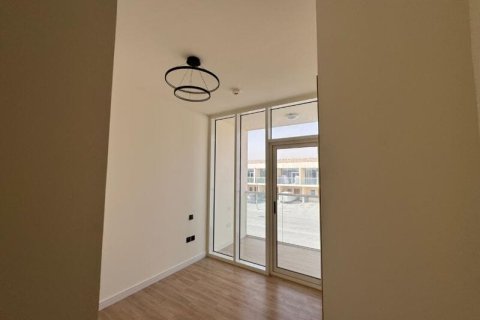 Villa à louer à Rukan, Dubai, EAU 2 chambres, 79 m2 № 685495 - photo 7